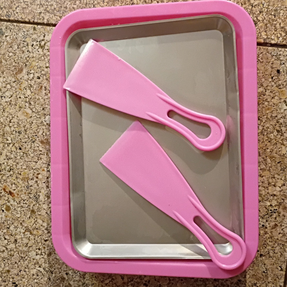 Instant Ice Cream Maker with Spatulas
